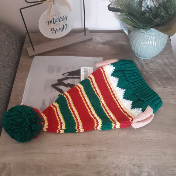 Christmas Elf Knitted Beanie Hat - Funny Beanie For Xmas, Parties & New Years - Picture 7 of 10